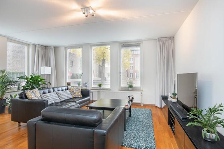 Garden apartment near Vrijthof Square - Image 3