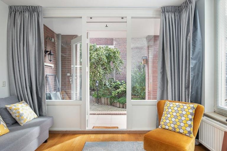 Garden apartment near Vrijthof Square - Image 19