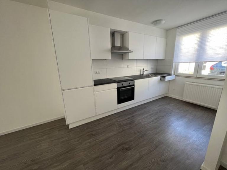 Vernieuwde tussenwoning met tuin op het zuiden in Heugem - Afbeelding 5