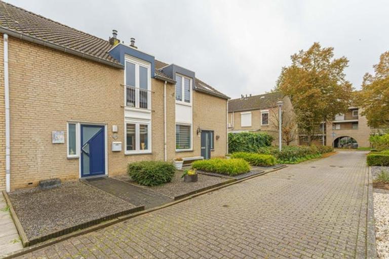 Vernieuwde tussenwoning met tuin op het zuiden in Heugem - Afbeelding 20