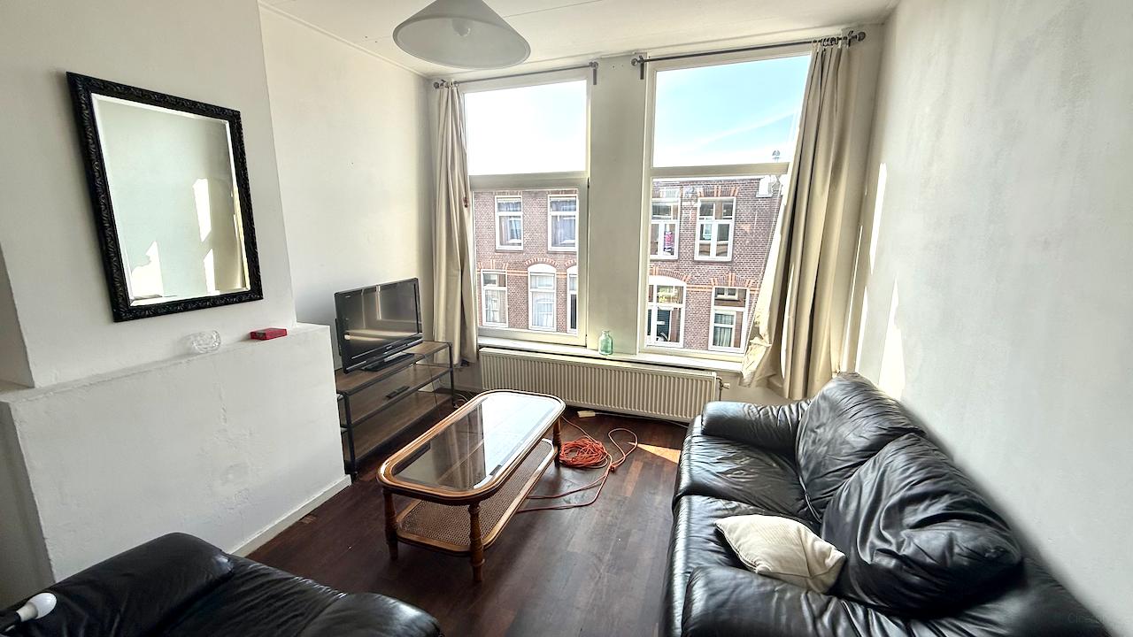 Gemeubileerd 3-kamerappartement met balkon - Afbeelding 1