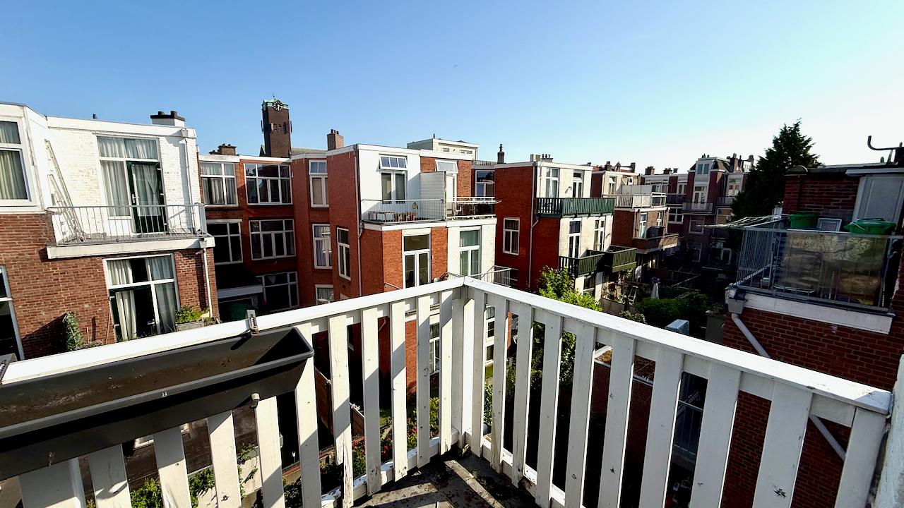 Gemeubileerd 3-kamerappartement met balkon - Afbeelding 11