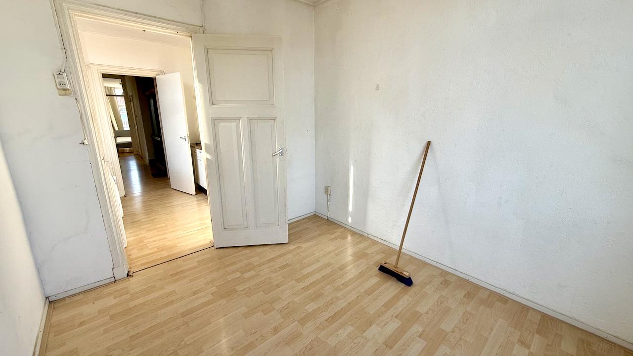 Gemeubileerd 3-kamerappartement met balkon - Afbeelding 8