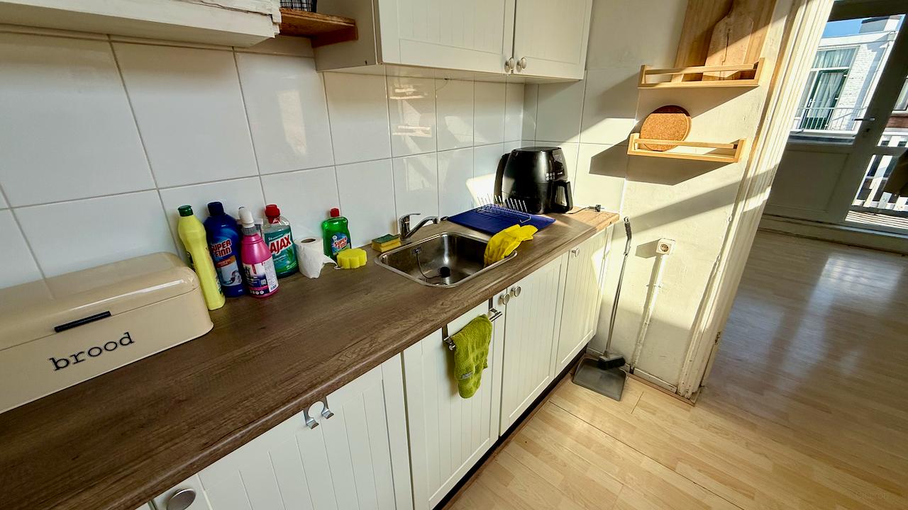 Gemeubileerd 3-kamerappartement met balkon - Afbeelding 5
