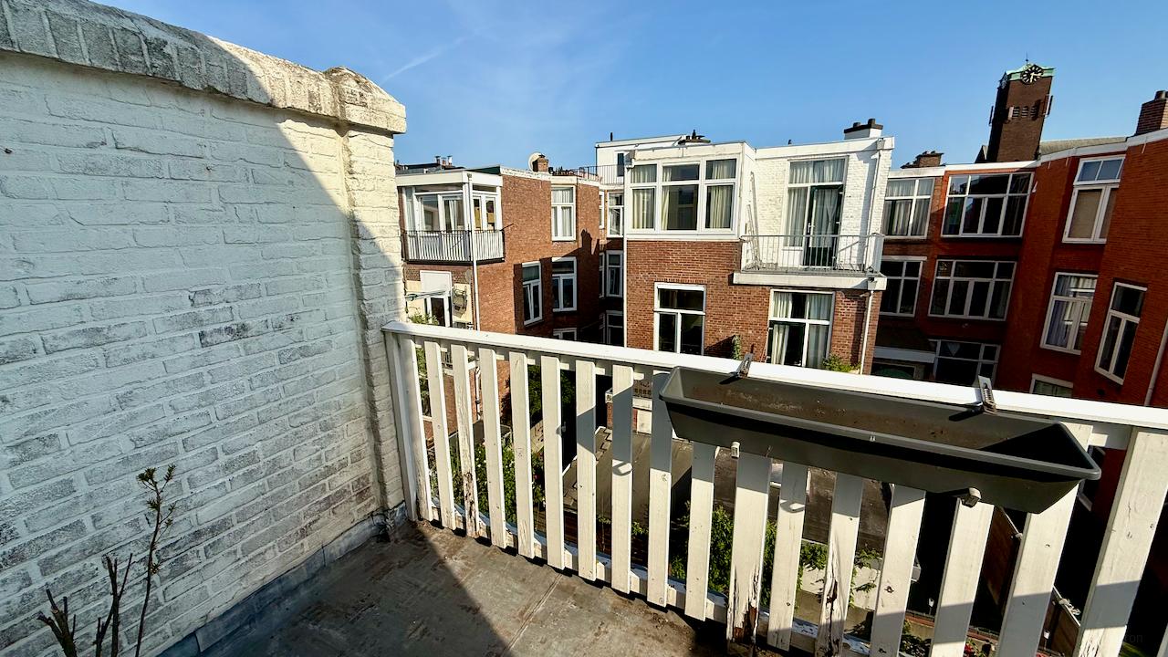 Gemeubileerd 3-kamerappartement met balkon - Afbeelding 12