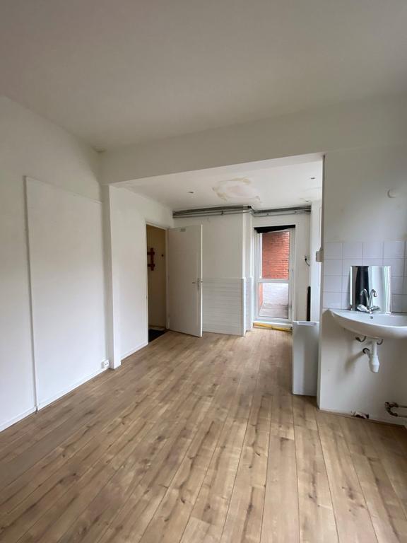 Studentenkamer van 17m² met eigen keuken en balkon - Afbeelding 5