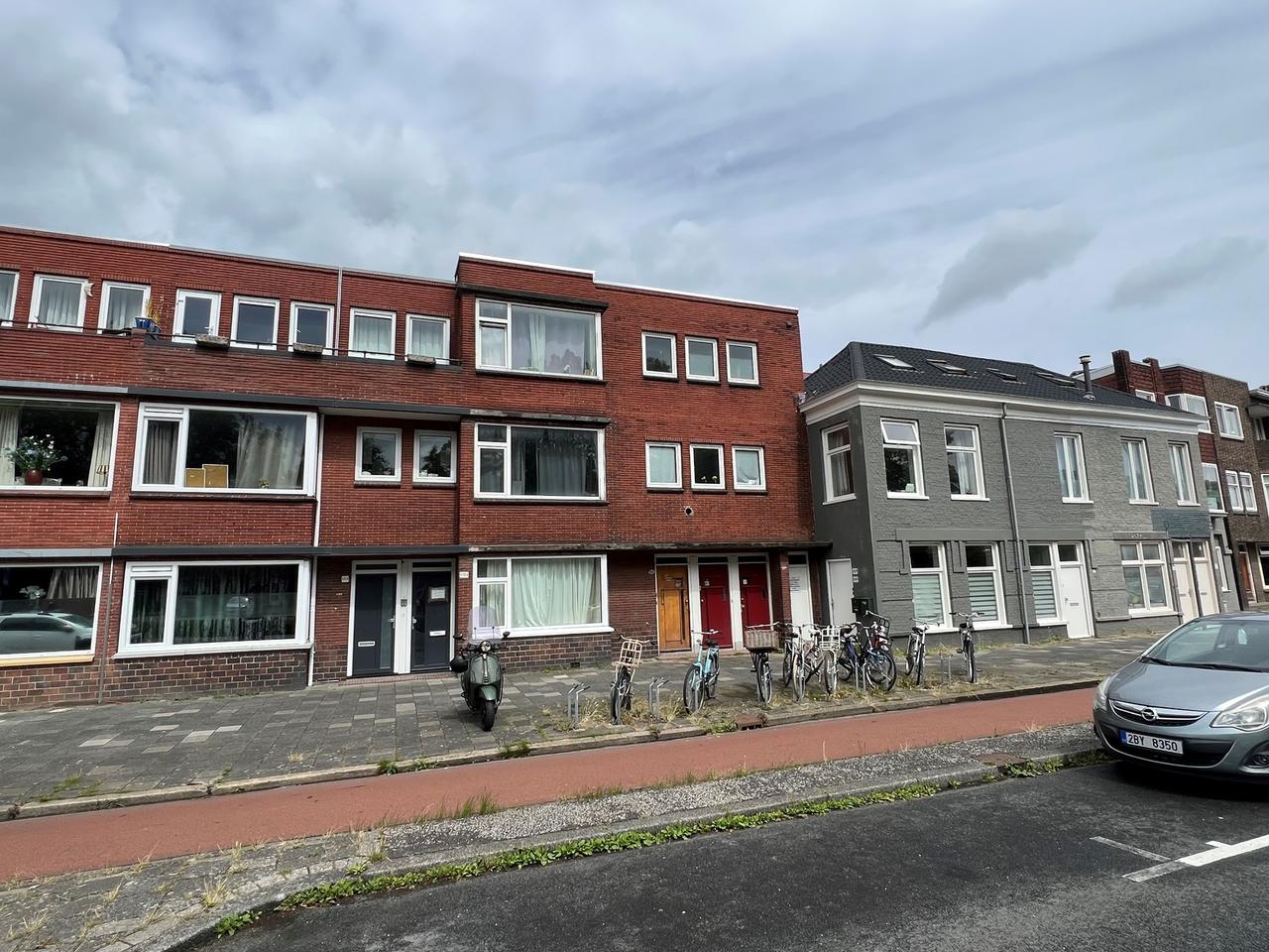Studentenkamer van 17m² met eigen keuken en balkon - Afbeelding 1
