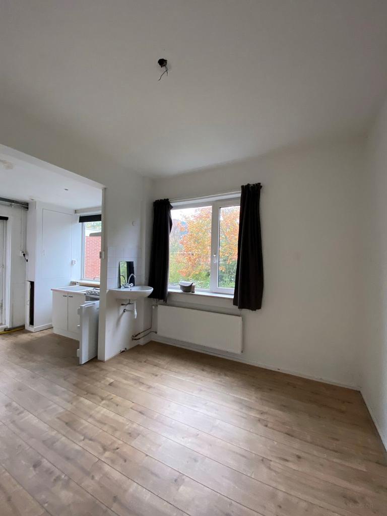 Studentenkamer van 17m² met eigen keuken en balkon - Afbeelding 3