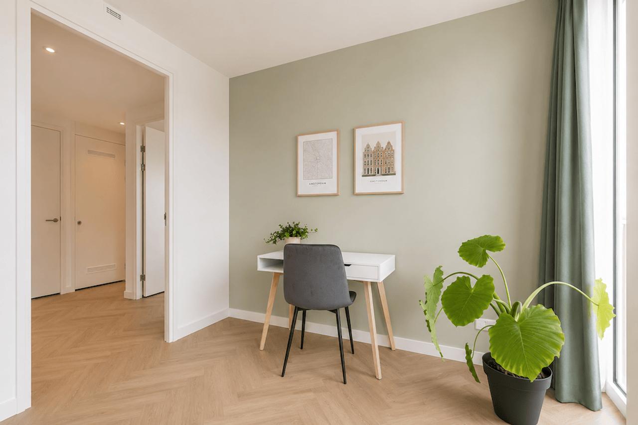 Gemeubileerd 3-kamerappartement met balkon - Afbeelding 11