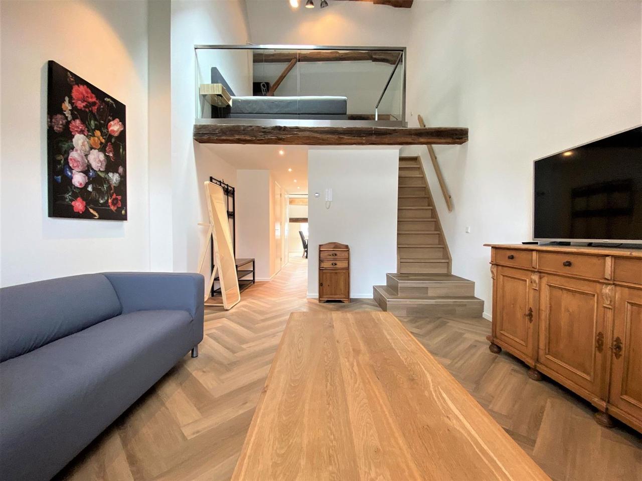 Furnished apartment on the Markt - Image 1