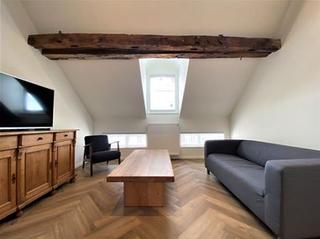 Furnished apartment on the Markt - Image 11
