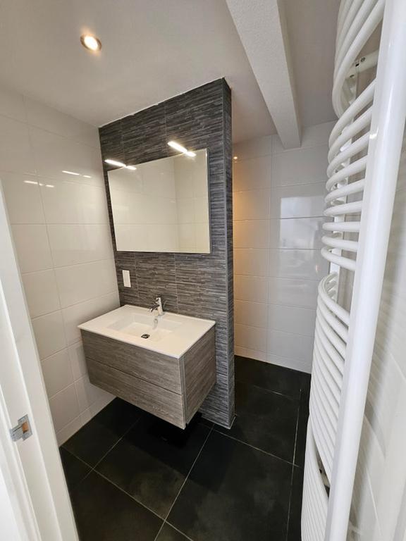 Gemeubileerd appartement met dakterras - Afbeelding 11