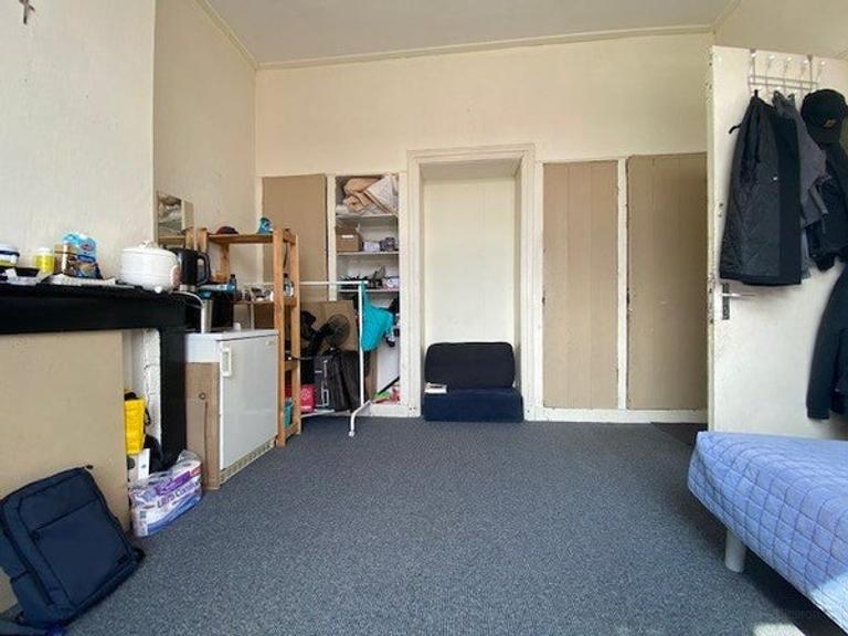 Kamer van 18 m² tussen Zernike en stad - Afbeelding 2