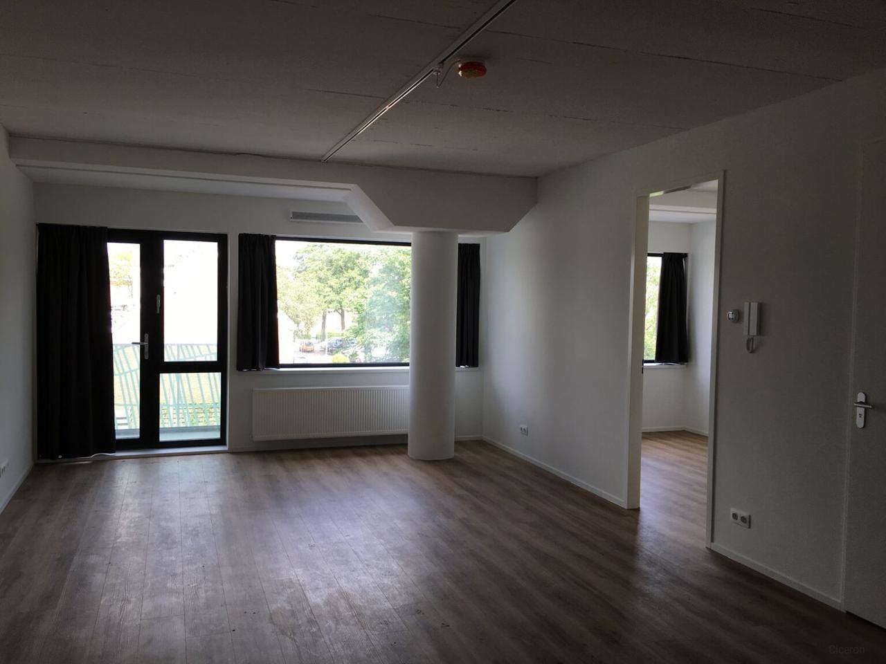 Balkon en lift in De Leyens - Afbeelding 5