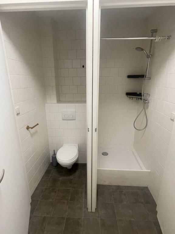 Studio met aparte slaapkamer in hartje Leeuwarden - Afbeelding 10