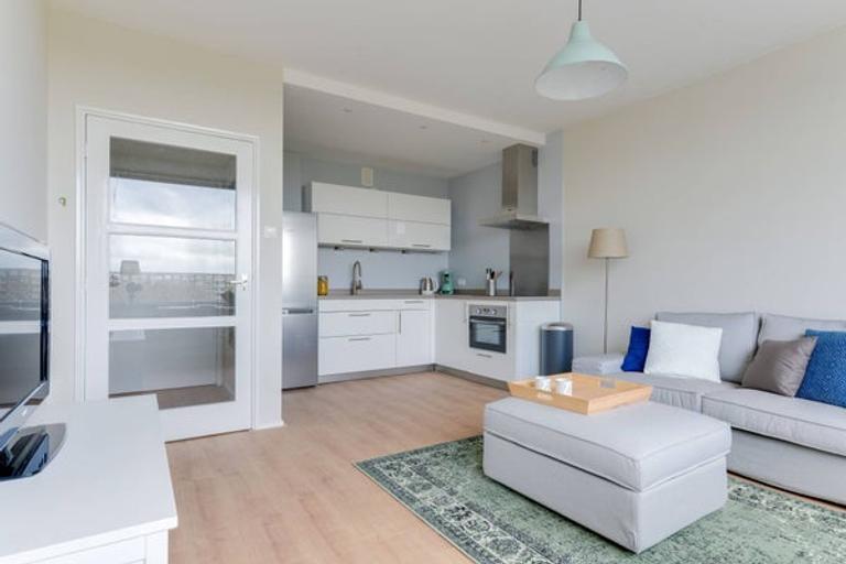 Gemeubileerd 2-kamerappartement met balkon - Afbeelding 11