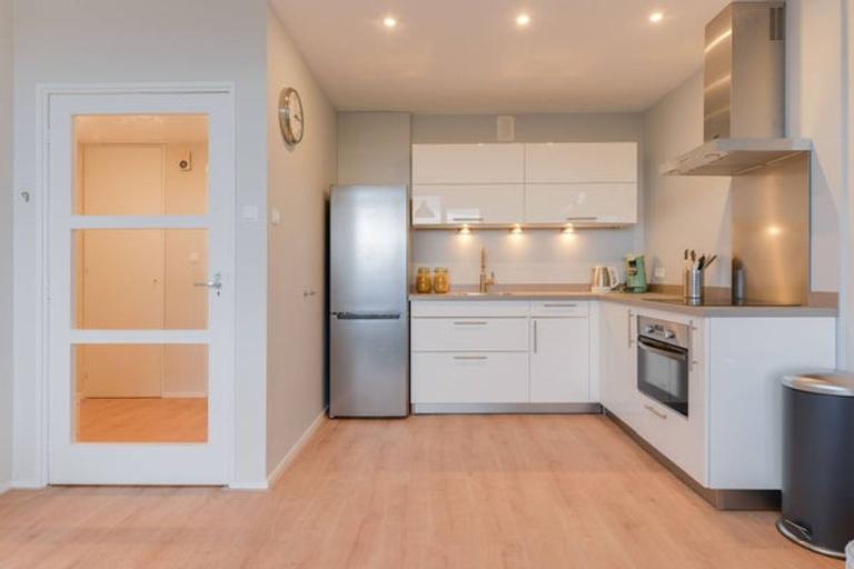 Gemeubileerd 2-kamerappartement met balkon - Afbeelding 16