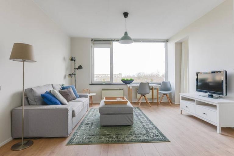 Gemeubileerd 2-kamerappartement met balkon - Afbeelding 8