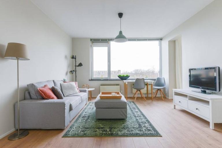 Gemeubileerd 2-kamerappartement met balkon - Afbeelding 5