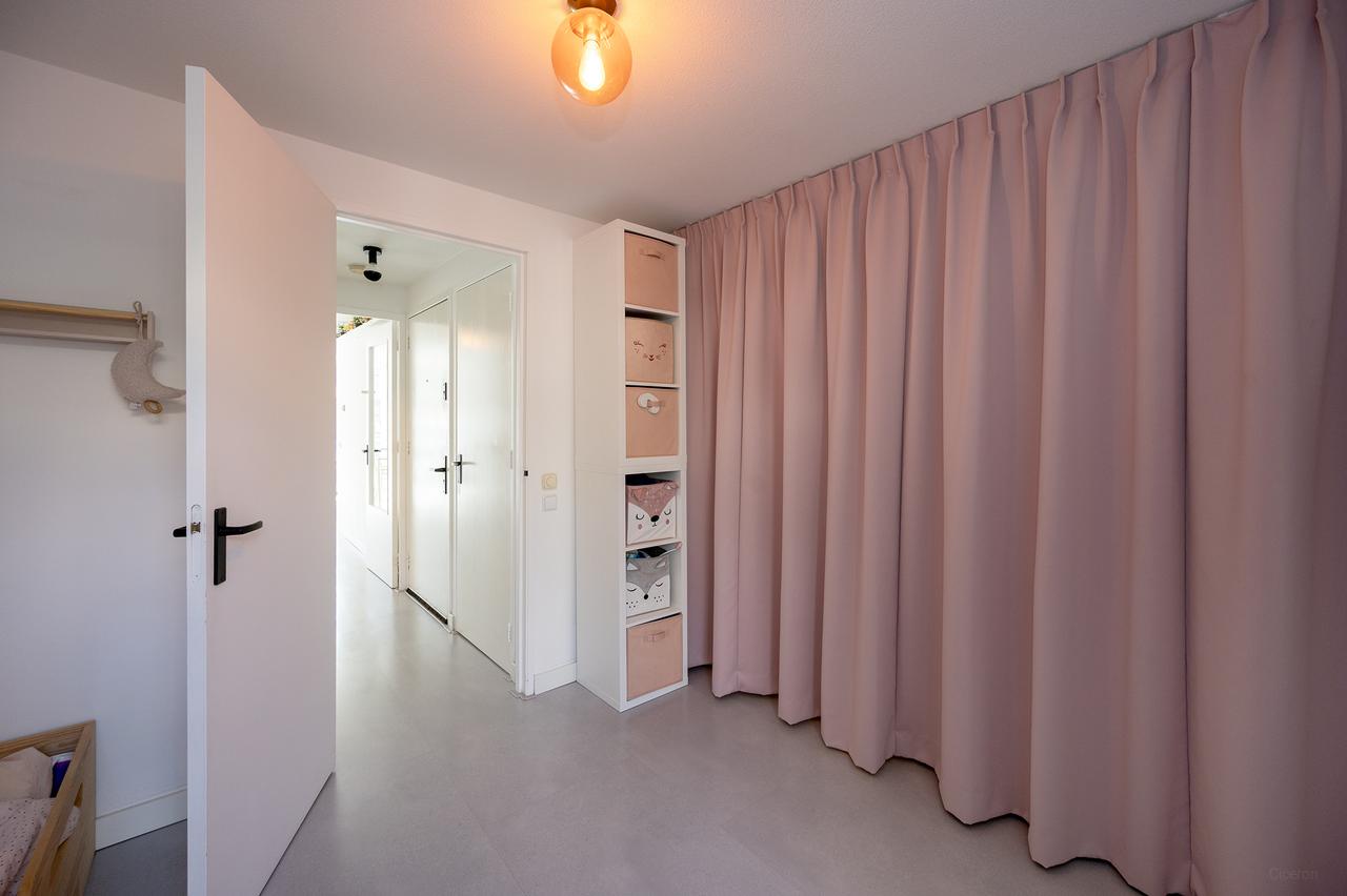 Gemeubileerd 3-kamerappartement met terras - Afbeelding 12