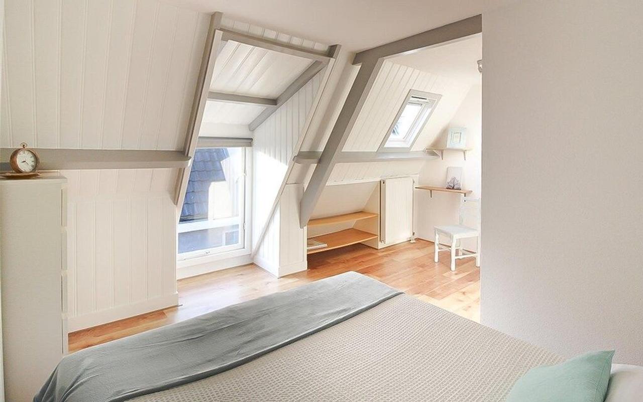 City House with Sunny Roof Terrace - Image 15