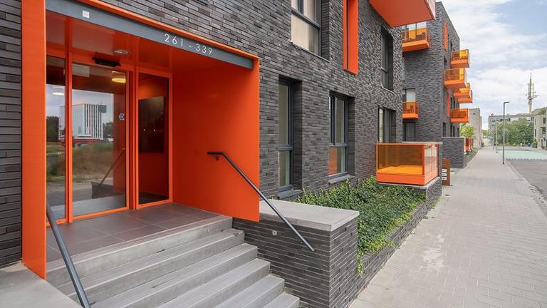 Licht 2-slaapkamerappartement met balkon - Afbeelding 4