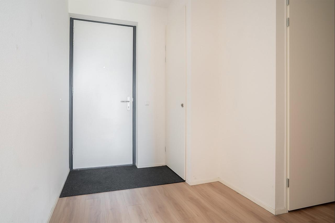 Licht 2-slaapkamerappartement met balkon - Afbeelding 11