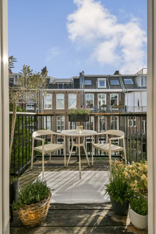 Licht 2-laags appartement met terras - Afbeelding 8