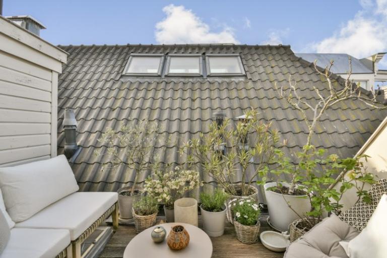 Licht 2-laags appartement met terras - Afbeelding 15