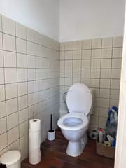 Studentenkamer met wastafel in Wyck