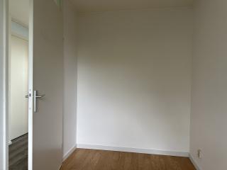 Immediately Available: 2-Bedroom in Heerlen - Image 11
