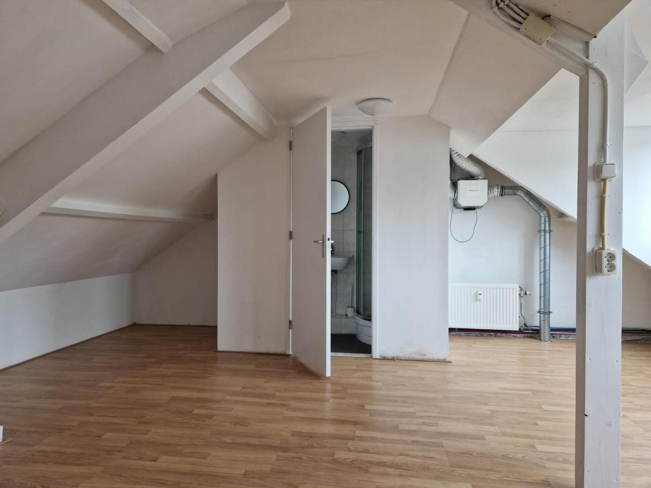 Ground floor semi-studio in Tilburg - Image 4
