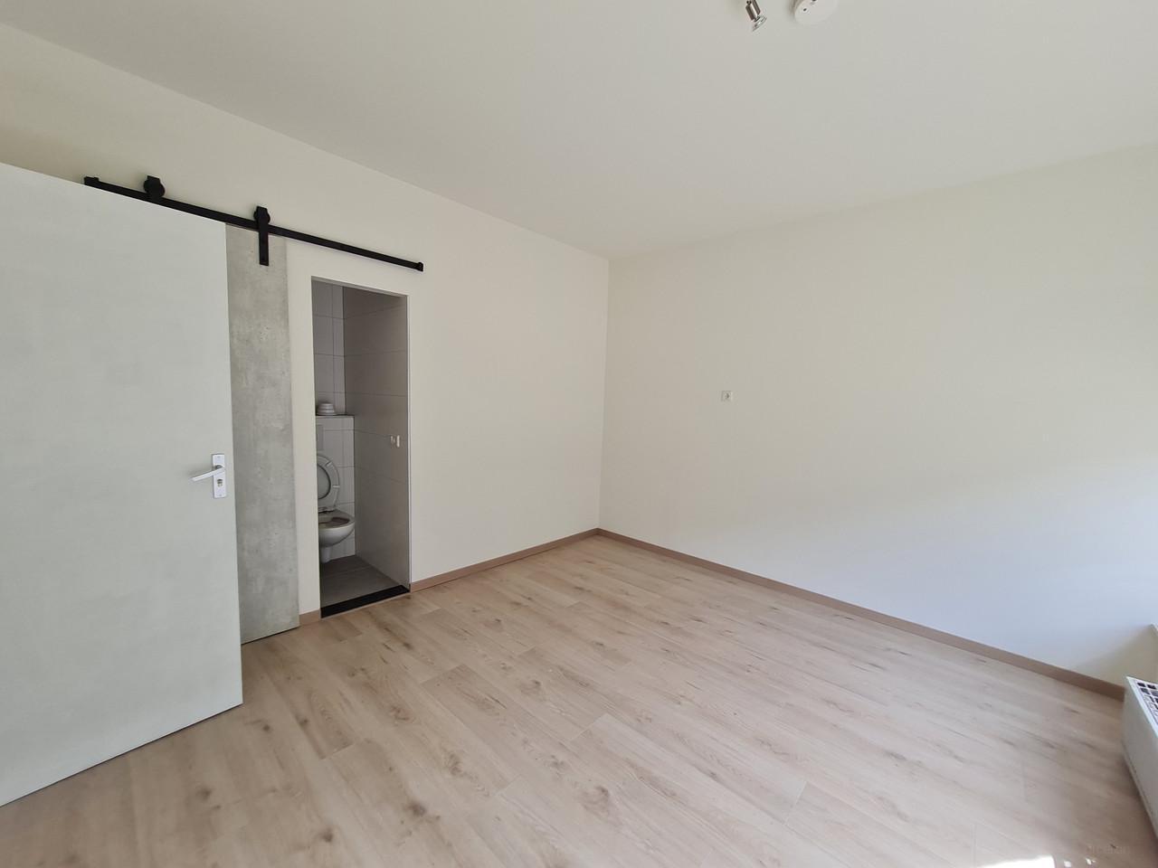 Semi-studio with private bathroom in Tilburg - Image 3