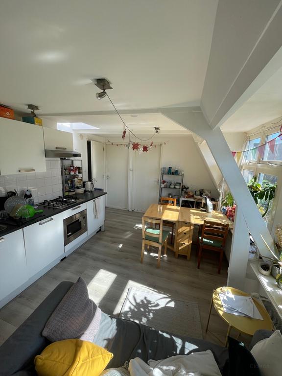 Kamer van 9m² met balkon aan de Hereweg - Afbeelding 4