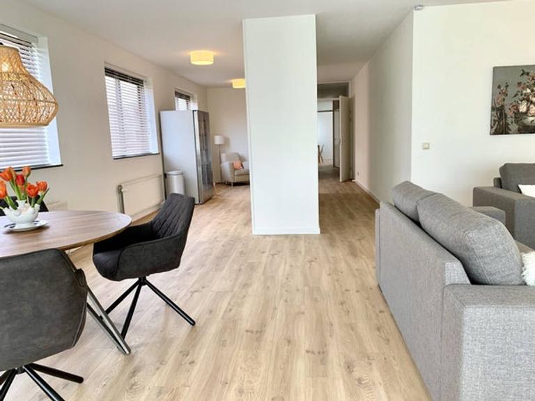 Gemeubileerd 4-kamerappartement in Stadshart - Afbeelding 3