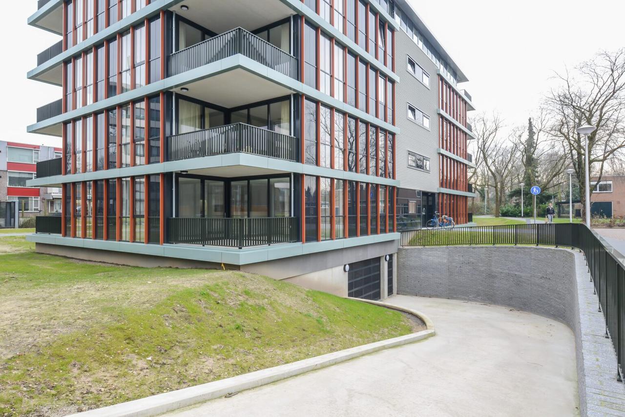 97 m2 apartment with balcony in Galgenveld - Image 4