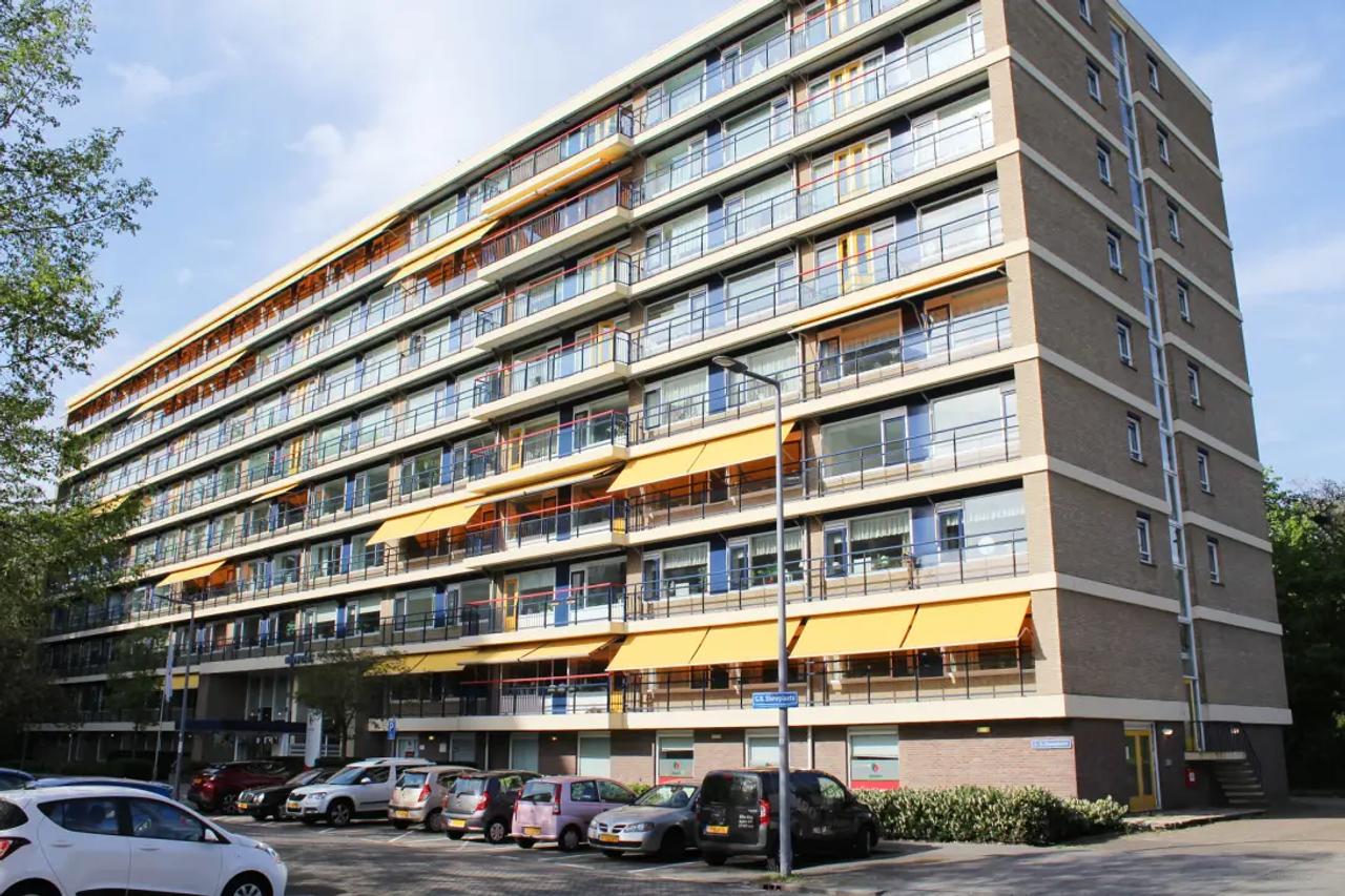 3-room senior apartment on the 7th floor - Image 1