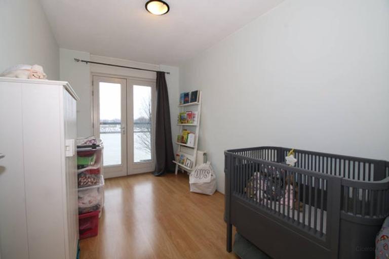 Gemeubileerd 3-kamerappartement met parkeerplek - Afbeelding 8