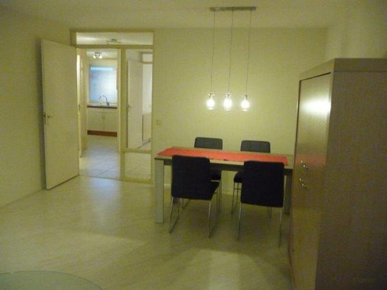 Furnished 3-room apartment in Almere Stad - Image 10