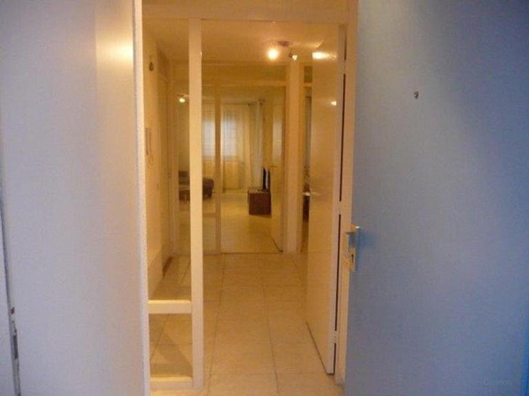 Furnished 3-room apartment in Almere Stad - Image 3