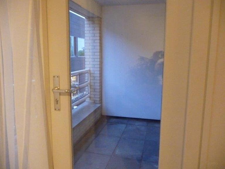 Furnished 3-room apartment in Almere Stad - Image 19