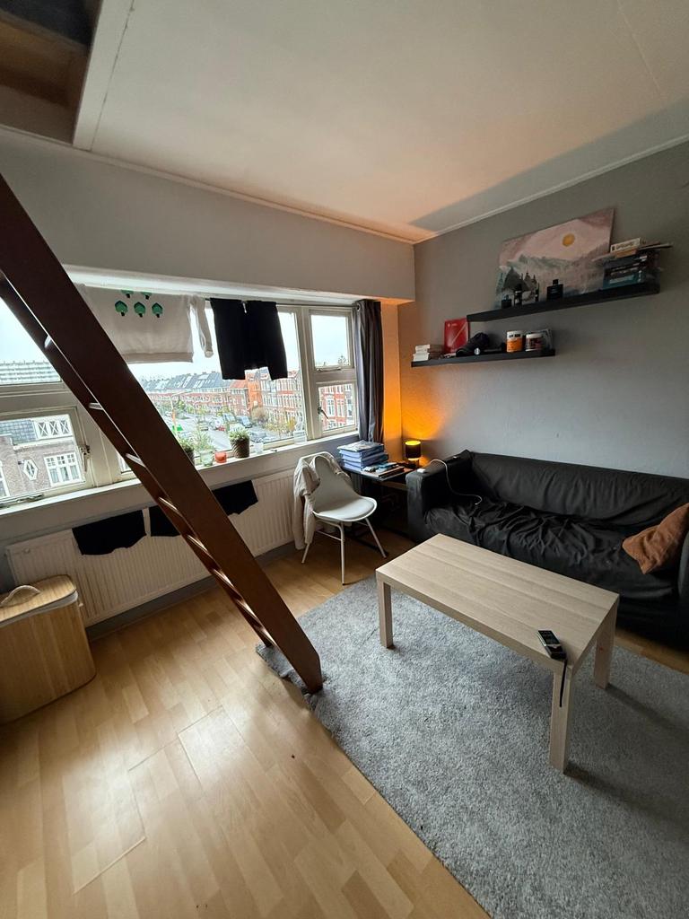 Kamer (18m2) in studentenhuis aan de Paterswoldseweg - Afbeelding 2