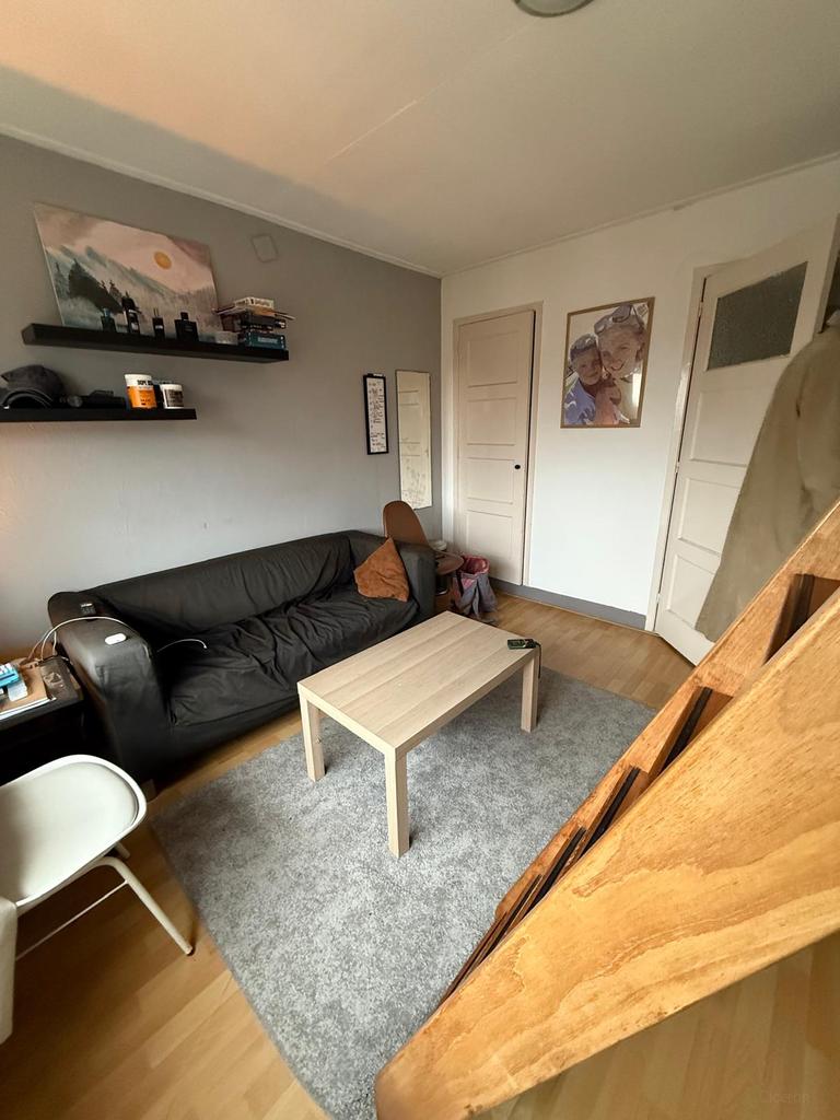 Kamer (18m2) in studentenhuis aan de Paterswoldseweg - Afbeelding 3