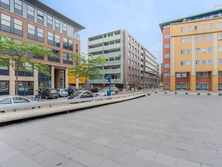 81 m2 met balkon en parkeerplek - Afbeelding 17
