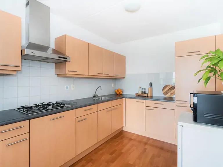 81 m2 met balkon en parkeerplek - Afbeelding 8