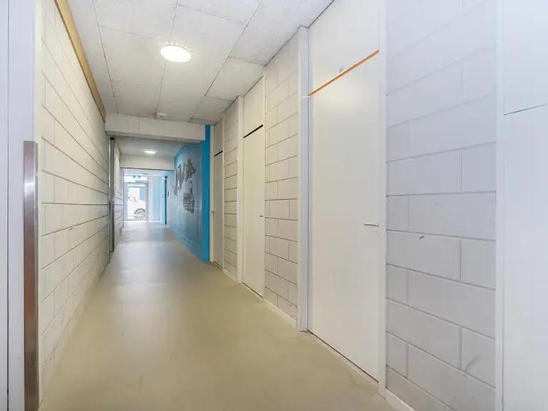 81 m2 met balkon en parkeerplek - Afbeelding 12