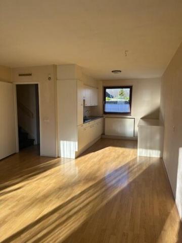 Huis met garage en diepe tuin - Afbeelding 2