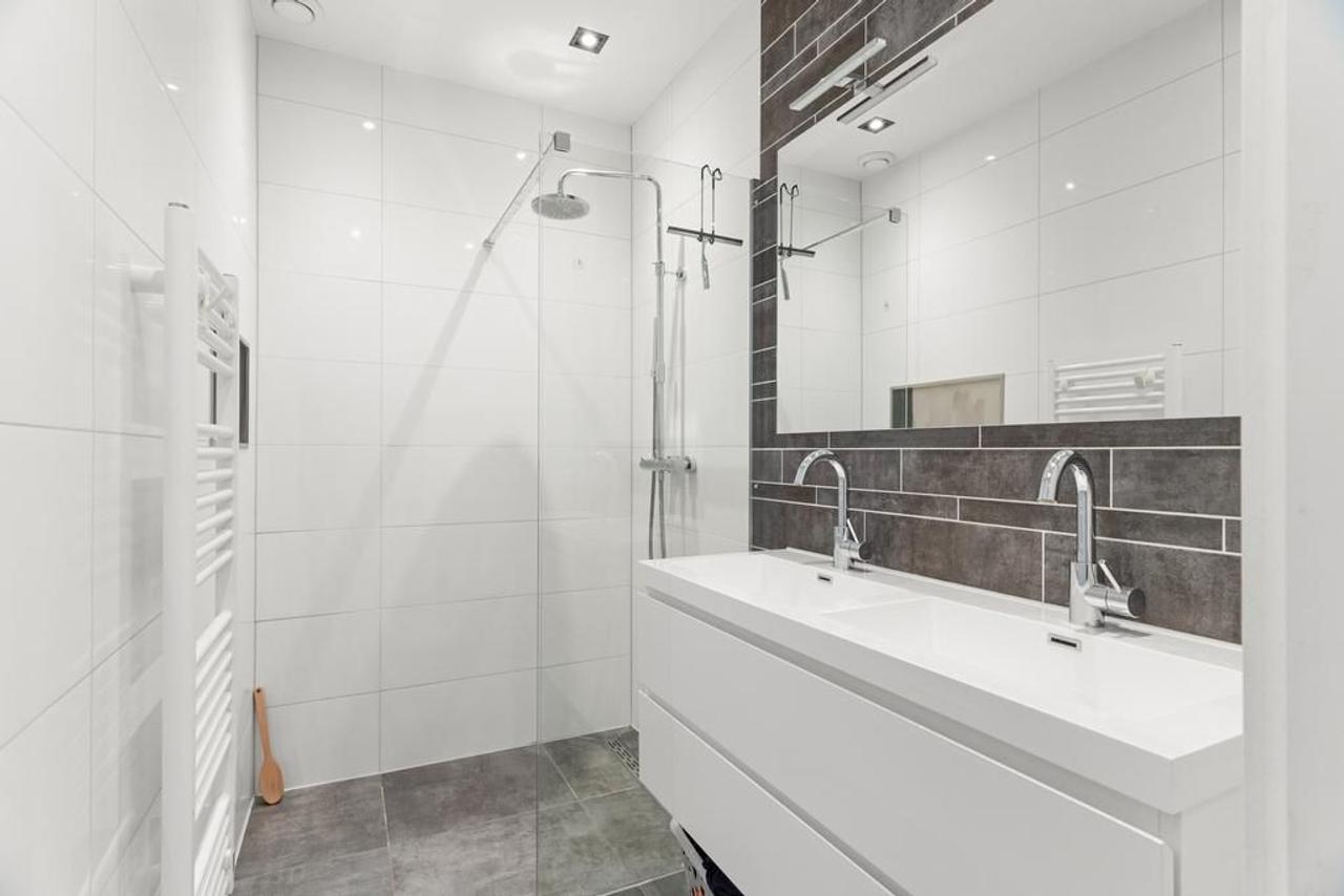 Licht 3-kamerappartement met balkon - Afbeelding 17