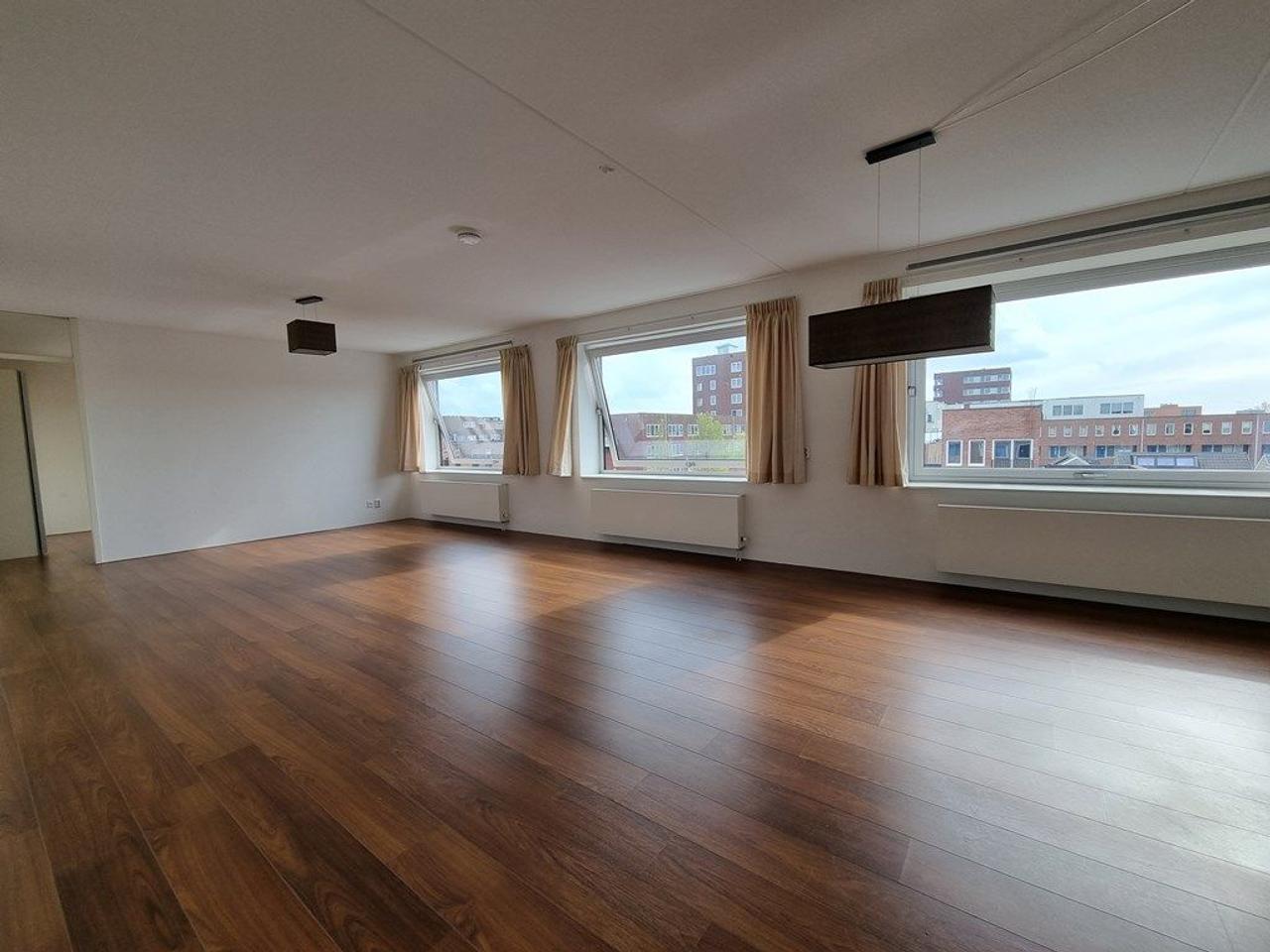 3-kamerappartement aan het water - Afbeelding 3