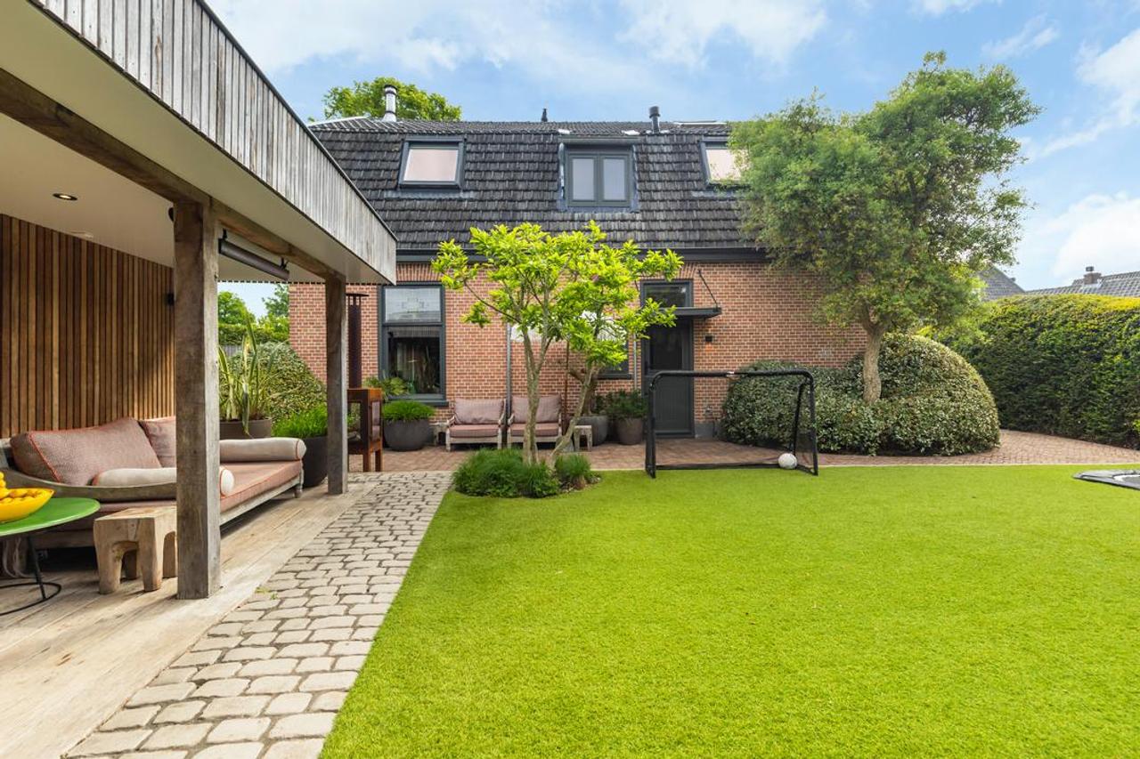 Vrijstaande villa met guesthouse - Afbeelding 18